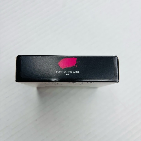 FENTY BEAUTY Fenty Cheeks Suede Powder Blush in Summertime Wine - Picture 3 of 6